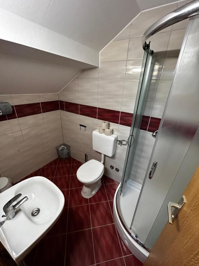Sobe Zimmer Frei Pozega Exterior photo