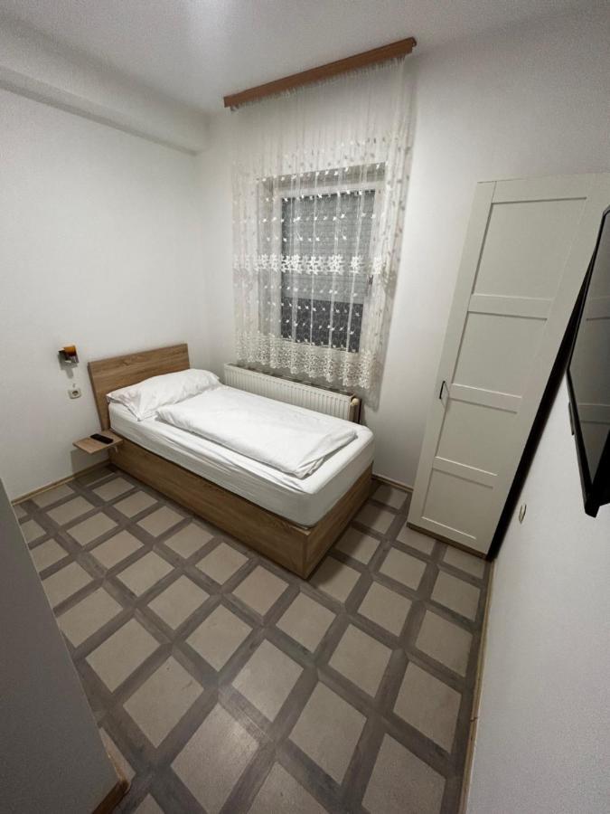 Sobe Zimmer Frei Pozega Exterior photo