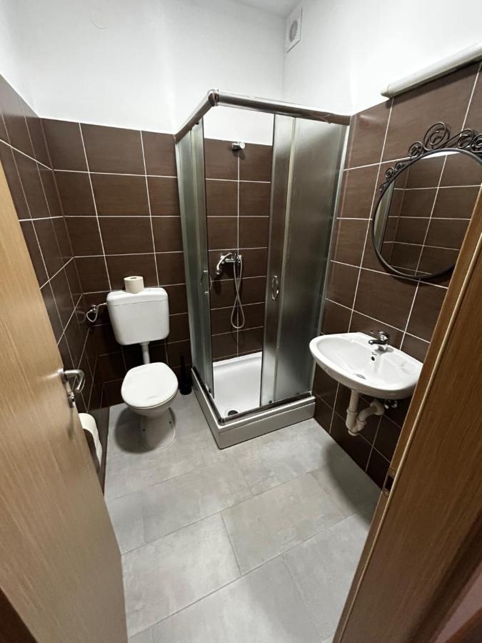 Sobe Zimmer Frei Pozega Exterior photo